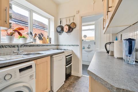 Flat 2, 25 Percy Road, Guildford, GU2 9PA