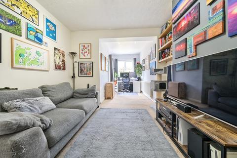 Flat 2, 25 Percy Road, Guildford, GU2 9PA
