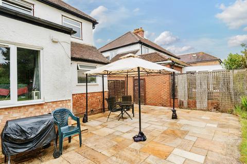 Flat 2, 25 Percy Road, Guildford, GU2 9PA