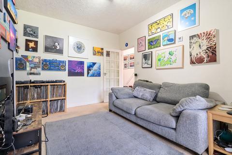 Flat 2, 25 Percy Road, Guildford, GU2 9PA