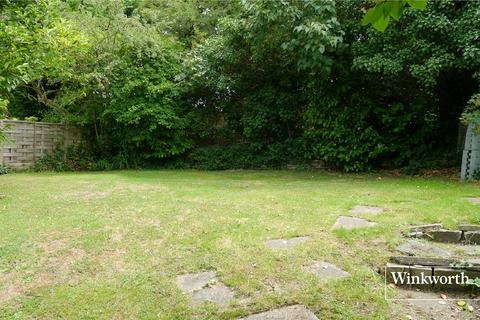 13 Sutton Crescent, Barnet, EN5 2SW