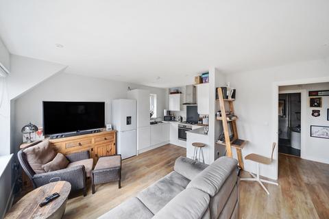 1 bedroom flat for sale, Lower Hanger, Haslemere, Surrey, GU27