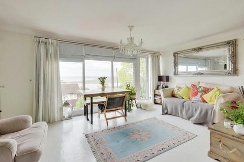 2 bedroom maisonette for sale, Laurel Close, Leigh-on-sea, SS9