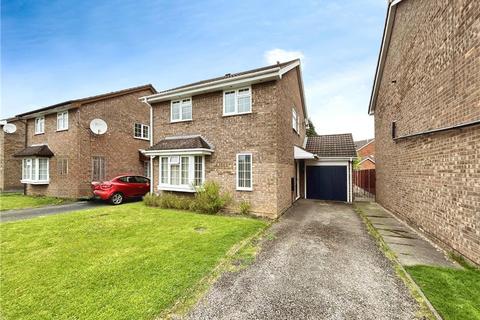 4 bedroom detached house for sale, Falkland Road, Evesham, Worcestershire