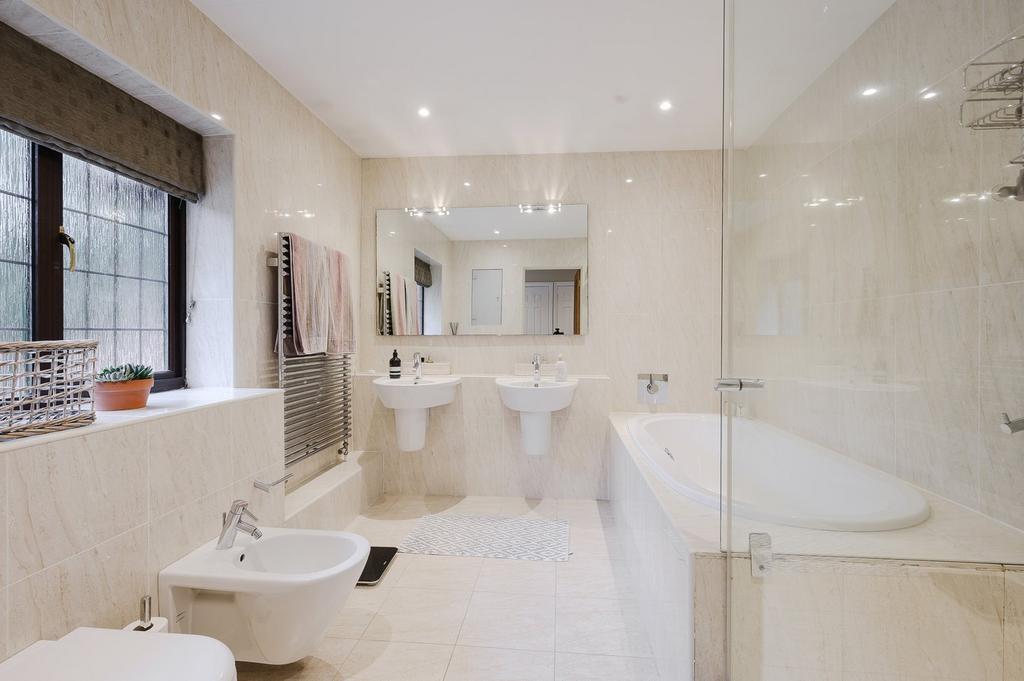 Principal Ensuite