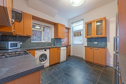 2 bedroom apartment to rent, Park View Road, Finchley N3