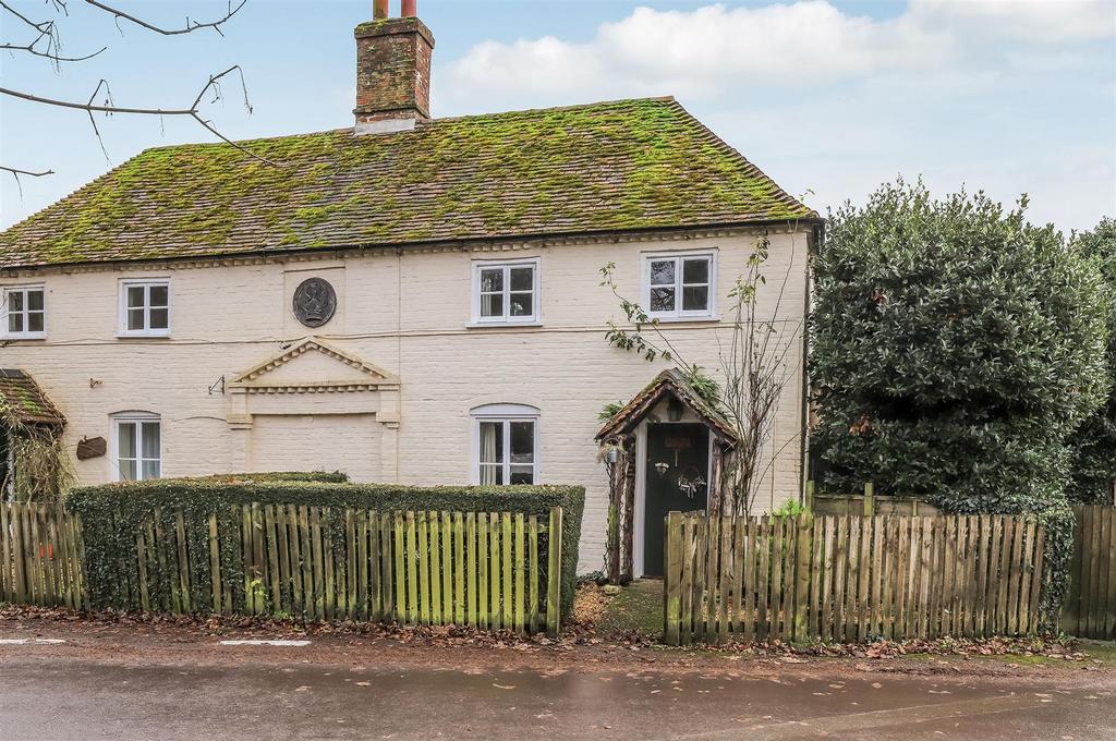 Up Street, Dummer, Basingstoke 2 bed semidetached house for sale £