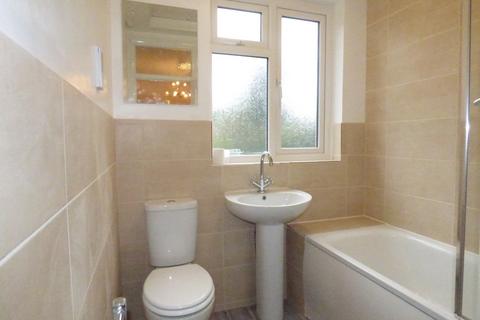 3 bedroom terraced house to rent, Durham Road, Bromley BR2