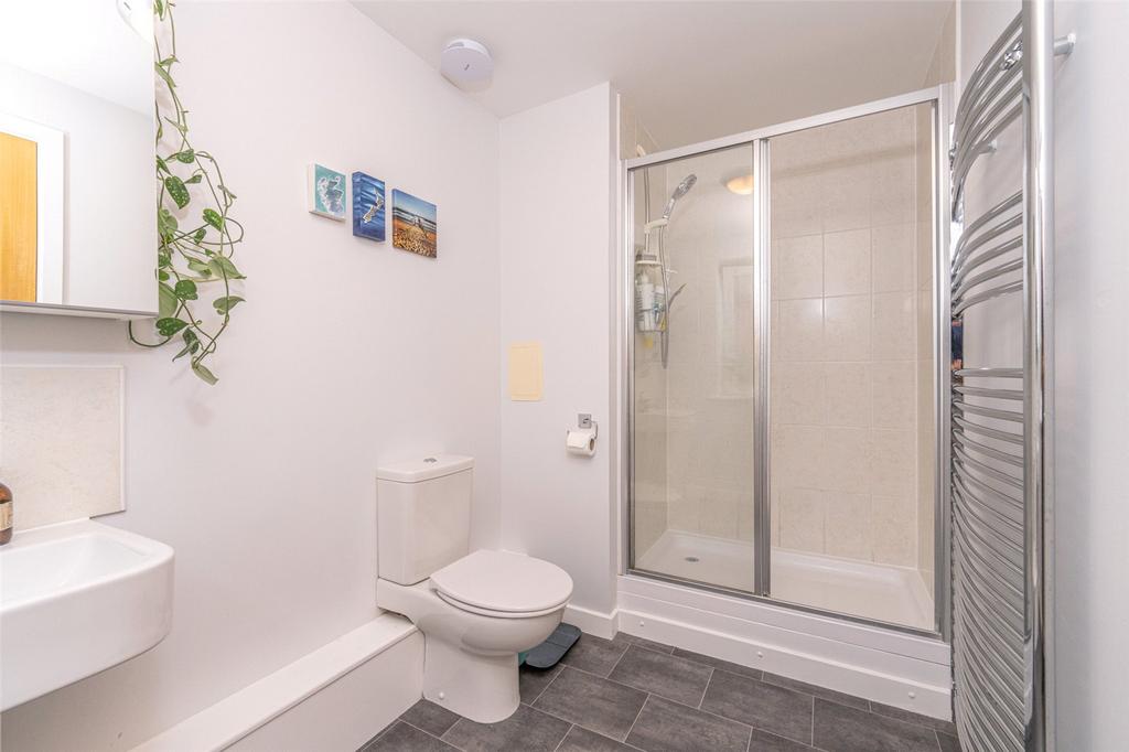 En-Suite Alt