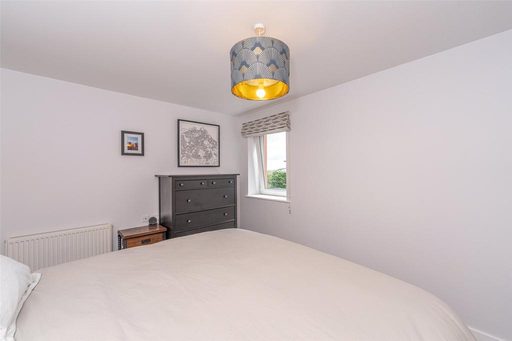 Bedroom 1 Alt