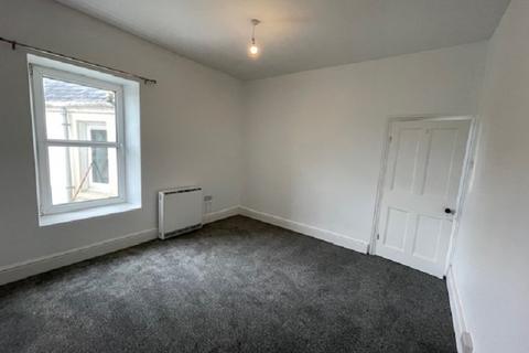 2 bedroom flat to rent, 69 Rhosmaen Street, Llandeilo, Carmarthenshire.