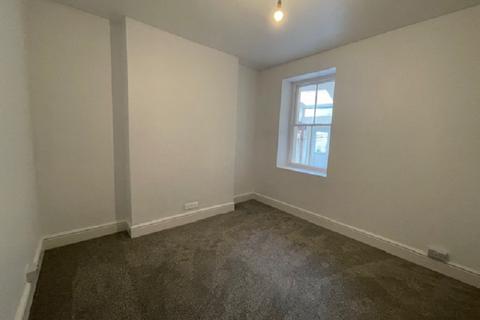 1 bedroom ground floor flat to rent, 69 Rhosmaen Street, Llandeilo, Carmarthenshire.