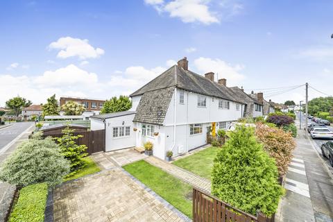 66 Whinyates Road, London, SE9 6NN