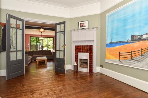 7 Cornwall Gardens, Cliftonville, Margate, CT9 2JH