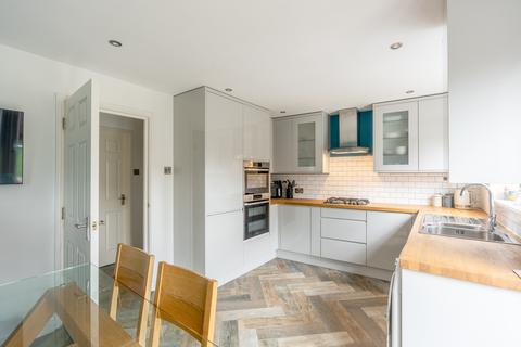 24 Lambourne Way, Portishead, Bristol, BS20 7LQ