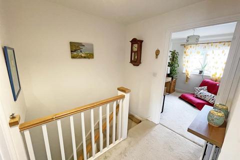 87 Hawkins Road, Exeter, EX1 3UW