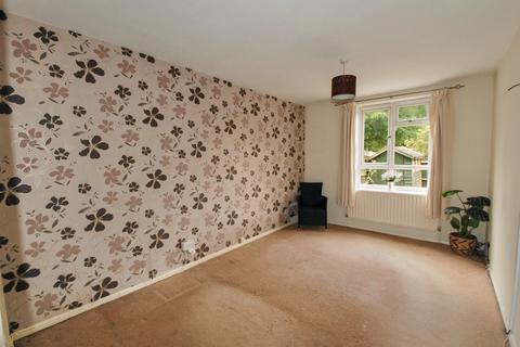 1 bedroom maisonette for sale, Arunside, Blackbridge Lane, Horsham
