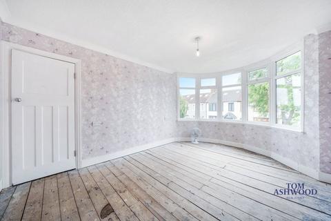 115 Shirley Gardens, Barking, IG11 9XB