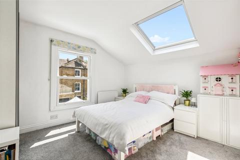 2 bedroom semi-detached house for sale, Broomwood Road, SW11