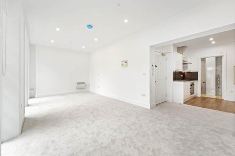 Studio to rent, South Parade, Chelsea, SW3