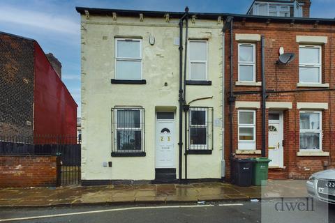 2 bedroom terraced house for sale, Temple View Place, East End Park, Leeds, LS9