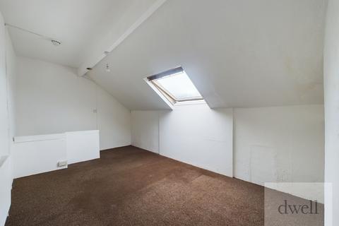 2 bedroom terraced house for sale, Temple View Place, East End Park, Leeds, LS9