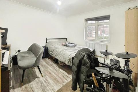 undefined, Spring Rise, Egham, Surrey, TW20