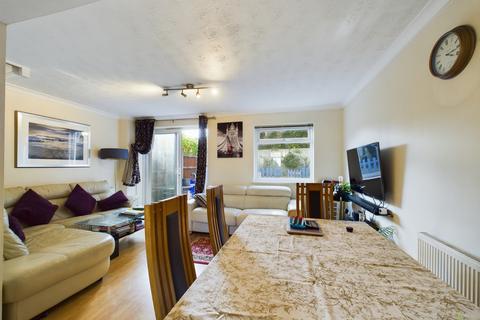 3 bedroom semi-detached house to rent, Lenor Close, Bexleyheath, Kent, DA6