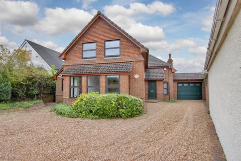 4 bedroom detached house for sale, Main Road, Longfield Hill, Longfield, Kent, DA3