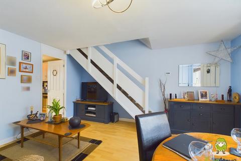 3 Mathias Walk, Basingstoke, RG22 4EQ