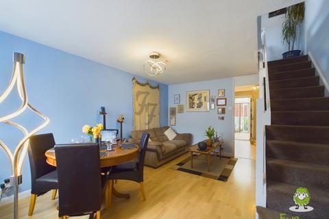 3 Mathias Walk, Basingstoke, RG22 4EQ