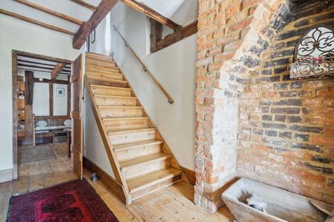 4 bedroom semi-detached house for sale, High Street, Bushey, WD23