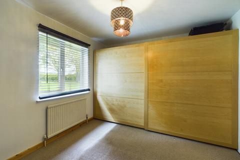 Flat 3, Carnoustie Court Caxton Way, Haywards Heath, RH16 3TF