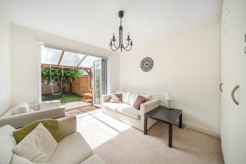 35 Lancaster Close, Kingston Upon Thames, KT2 5NJ