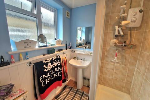 Flat 4, 43 Draycott Road, Bournemouth, BH10 5AP