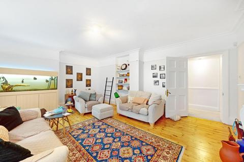 3 bedroom apartment for sale, Clarence Gate Gardens, Glentworth Street, London, NW1