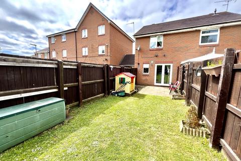 2 bedroom end of terrace house for sale, Stonethwaite Close, Bakers Mead
