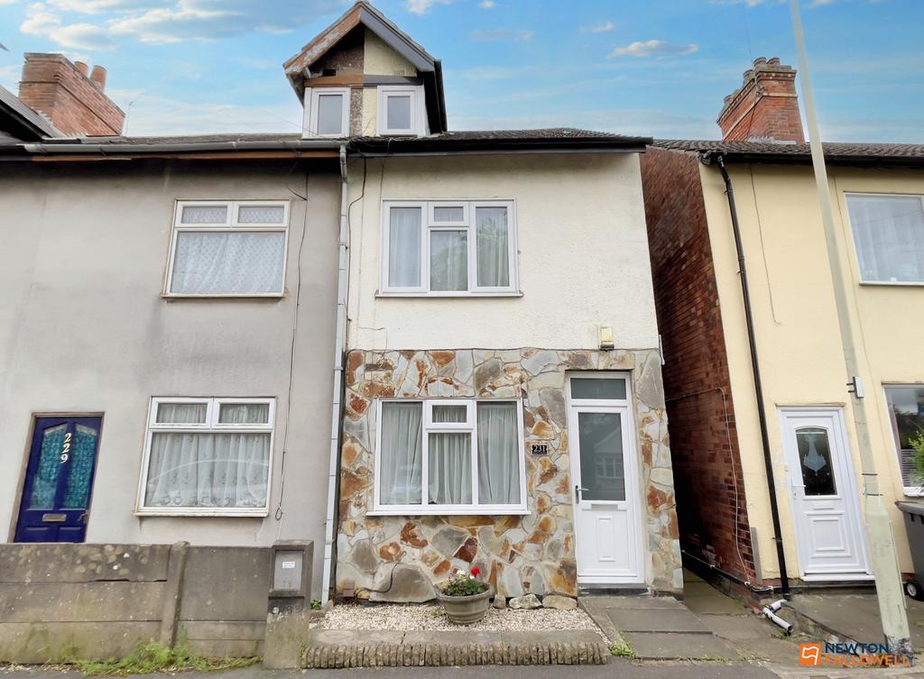 Brooks Lane, Whitwick, LE67 3 bed end of terrace house for sale £165,000