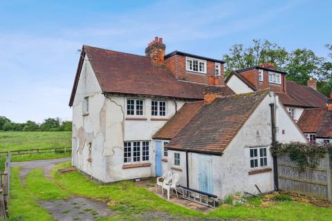 3 bedroom semi-detached house for sale, Alderbourne Lane, Iver SL0