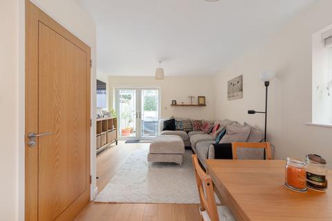 9 Shaw Grove, Coulsdon, CR5 1EW