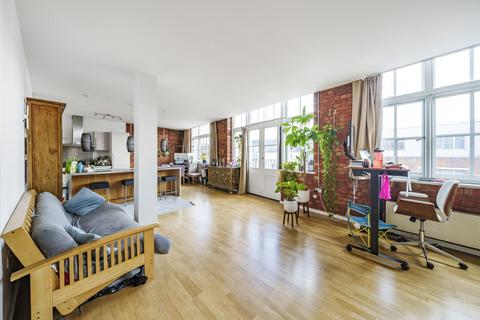 2 bedroom flat for sale, Archie Street, London, SE1