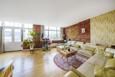 2 bedroom flat for sale, Archie Street, London, SE1