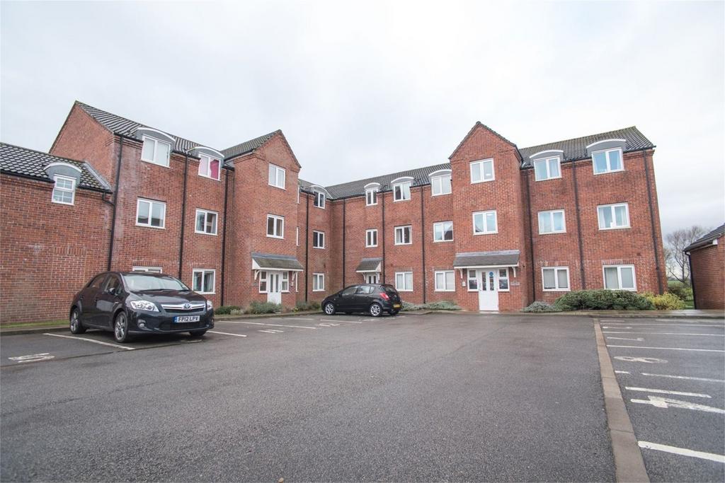 Old School Walk, YORK, YO26 2 bed apartment - £950 pcm (£219 pw)