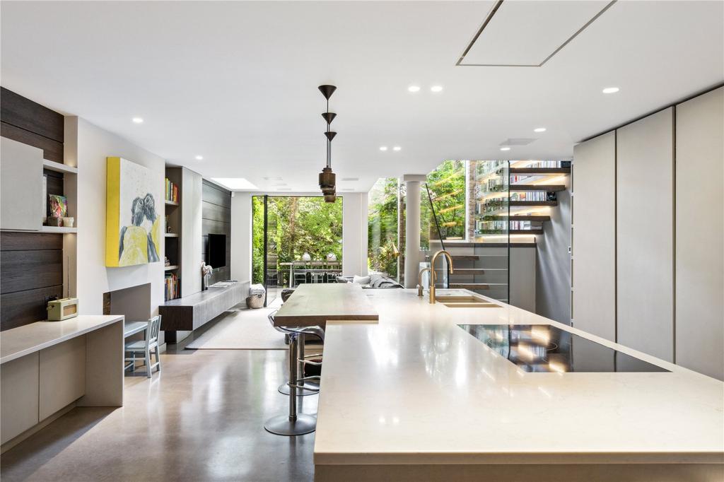 Kitchen/Dining Room