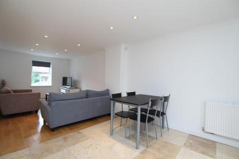 4 bedroom terraced house to rent, Wright Way, Bristol BS16