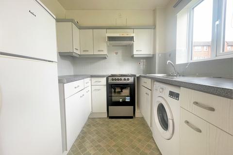 2 bedroom flat to rent, Peartree Avenue, SW17