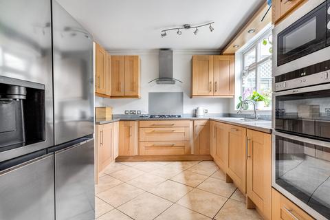 5 Dibdin Close, Sutton, SM1 2PJ