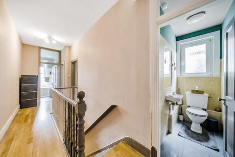 First Floor Flat, 35 Hillcrest Road, London, W3 9RN