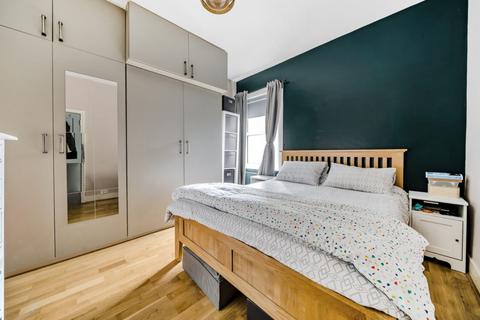 First Floor Flat, 35 Hillcrest Road, London, W3 9RN