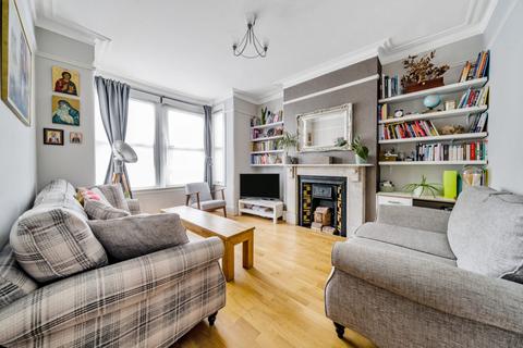 First Floor Flat, 35 Hillcrest Road, London, W3 9RN